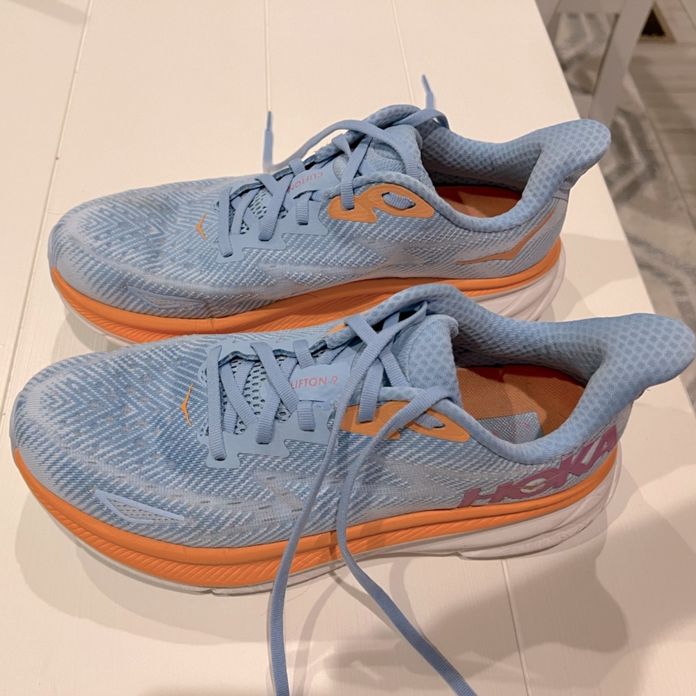 Hoka Clifton 9
